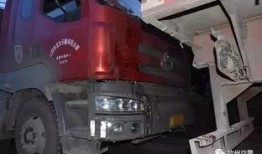 大货车拉货爆料视频播放,震撼视频曝光，带你领略货运运输的壮观景象